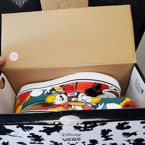 Disney era Vans - wore 1 time - Picture 4 of 5